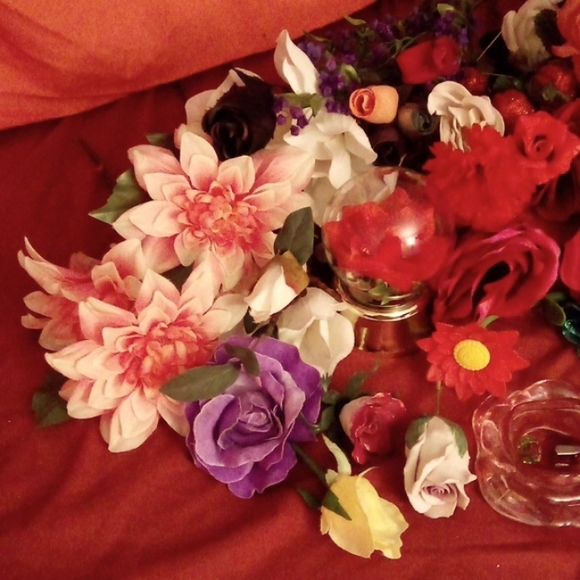 (2 for $20) Rose Collection, Full Lot. - Picture 4 of 14